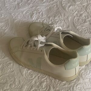 Veja Cream and Mint Sneakers